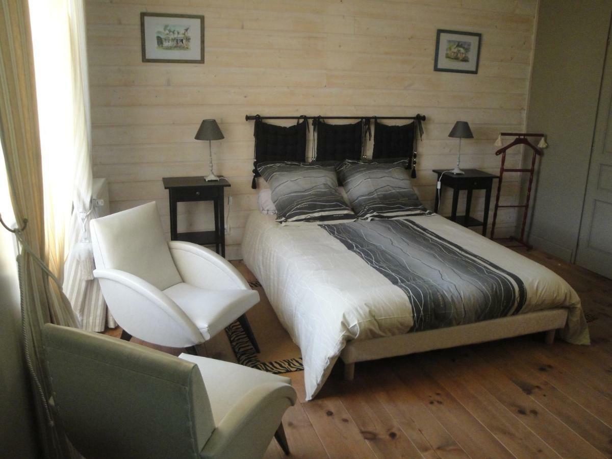 Bed and Breakfast Le Relais Des Capucines Largnac Exteriér fotografie